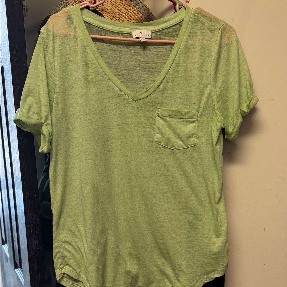 True Craft Light Green V-Neck Tee